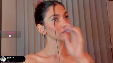 Liz online show from February 2025 01:02:02 AM