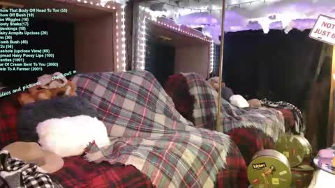 Snapshot of stonykat chatting on October 2025 03:31:01 AM Stony Kat online show from October 2025 03:31:01 AM