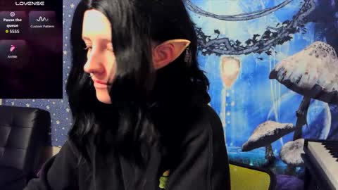 Snapshot of stormythunder chatting on September 2025 08:27:01 AM Stormythunder online show from September 2025 08:27:01 AM