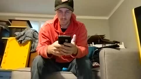 Snapshot of str33twyz3 chatting on October 2025 12:07:02 PM Streetwyze online show from October 2025 12:07:02 PM