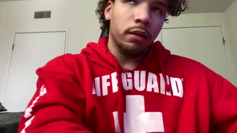 Snapshot of str8dj chatting on December 2024 09:32:02 PM Dj online show from December 2024 09:32:02 PM