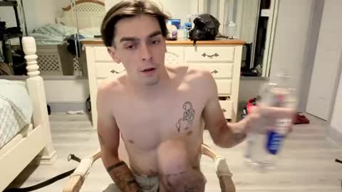 str8whiteboy21 online show from May 2026 05:16:01 AM
