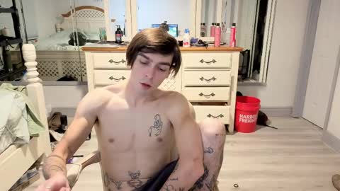 str8whiteboy21 online show from May 2026 08:32:01 AM