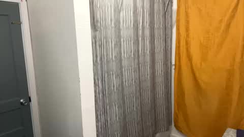 Snapshot of straightoutthetrailer chatting on December 2024 04:10:02 AM lucille beatrice luficer call me lucy online show from December 2024 04:10:02 AM