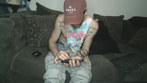 straitpipermann22 online show from October 2025 08:01:01 AM