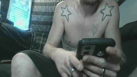 Snapshot of straitpipermann22 chatting on November 2025 05:33:02 PM straitpipermann22 online show from November 2025 05:33:02 PM