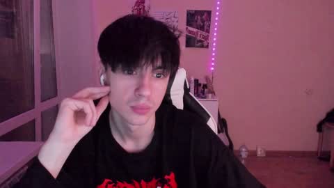 Ray online show from December 2024 05:53:02 AM