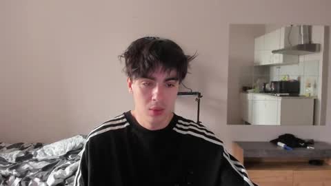 Ray online show from May 2026 04:32:02 AM