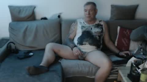 Snapshot of stranger1966 chatting on September 2025 05:34:02 AM Stranger online show from September 2025 05:34:02 AM