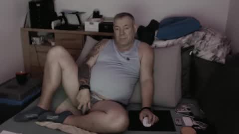 Snapshot of stranger1966 chatting on October 2025 08:44:01 PM Stranger online show from October 2025 08:44:01 PM