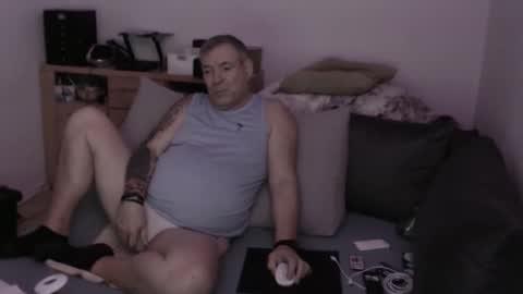 Stranger online show from November 2025 09:37:01 PM