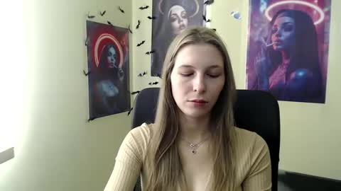 Snapshot of stranger_giirl chatting on April 2026 06:03:02 AM Amalia online show from April 2026 06:03:02 AM