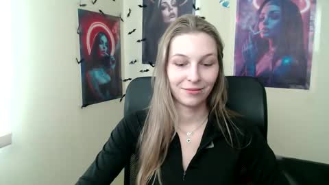 Snapshot of stranger_giirl chatting on April 2026 11:57:01 AM Amalia online show from April 2026 11:57:01 AM