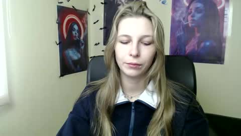 Snapshot of stranger_giirl chatting on April 2026 06:17:02 AM Amalia online show from April 2026 06:17:02 AM