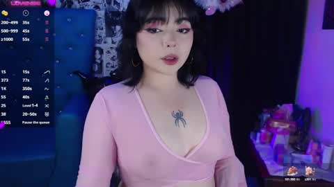 Snapshot of strangergirlxxx chatting on December 2024 04:06:02 AM Carla Independent model online show from December 2024 04:06:02 AM