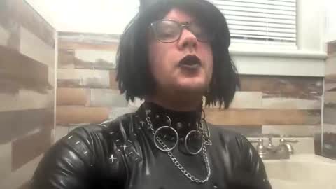 Mistress kinki online show from November 2025 08:12:01 AM