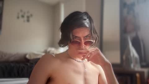 Snapshot of stratusfactionxoxo chatting on April 2026 07:08:02 PM stratusfactionxoxo online show from April 2026 07:08:02 PM