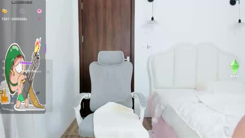 strawberry_loveee online show from February 2026 04:13:01 PM