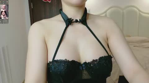 Snapshot of strawberry_loveee chatting on July 2026 09:48:02 AM strawberry_loveee online show from July 2026 09:48:02 AM