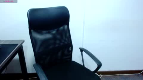 strawlux online show from July 2026 01:53:02 PM