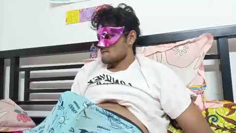 Snapshot of strip_couple_love1 chatting on October 2025 09:49:01 AM strip_couple_love1 online show from October 2025 09:49:01 AM