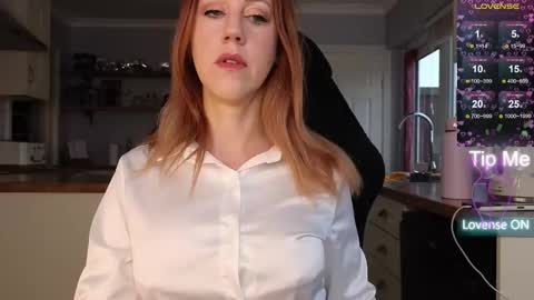 Amorina online show from November 2025 09:56:02 AM