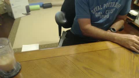 stromg2000 online show from December 2024 05:55:01 PM