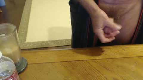 stromg2000 online show from October 2025 02:18:02 PM