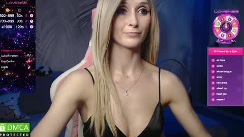 Snapshot of strongalice chatting on April 2026 10:26:02 PM The best athletic body on the site online show from April 2026 10:26:02 PM