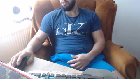 Snapshot of strongcoffee10 chatting on November 2025 09:42:02 AM StrongCoffee online show from November 2025 09:42:02 AM