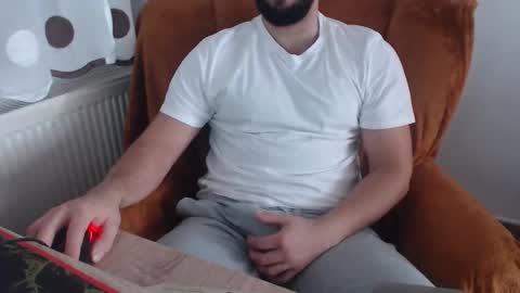 Snapshot of strongcoffee10 chatting on November 2025 10:34:02 AM StrongCoffee online show from November 2025 10:34:02 AM