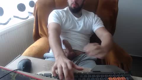 Snapshot of strongcoffee10 chatting on November 2025 08:53:02 AM StrongCoffee online show from November 2025 08:53:02 AM