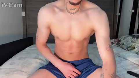 stronghardlatino online show from July 2026 05:44:01 AM