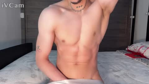 stronghardlatino online show from July 2026 04:49:01 PM