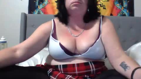 Snapshot of struggleisreal4619 chatting on January 2025 01:56:02 AM CaptainAnasAdventures online show from January 2025 01:56:02 AM