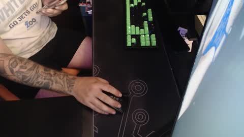 stud69861714 online show from September 2025 07:10:01 AM