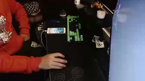 stud69861714 online show from October 2025 09:09:01 AM