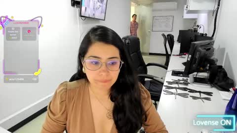 studcb_ online show from September 2025 08:21:02 PM