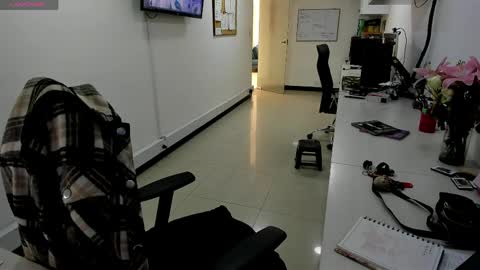 studcb_ online show from May 2026 02:05:01 PM