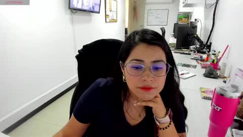 studcb_ online show from May 2026 09:42:01 PM