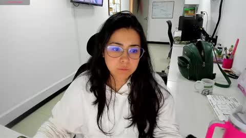 studcb_ online show from May 2026 10:27:01 PM