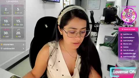 studcb_ online show from May 2026 02:30:01 AM