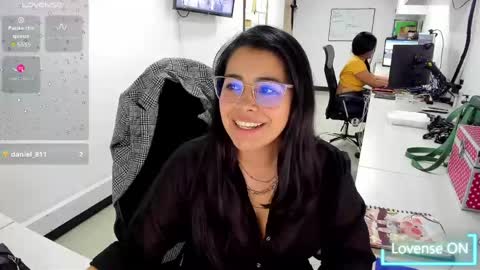 studcb_ online show from May 2026 09:56:02 PM