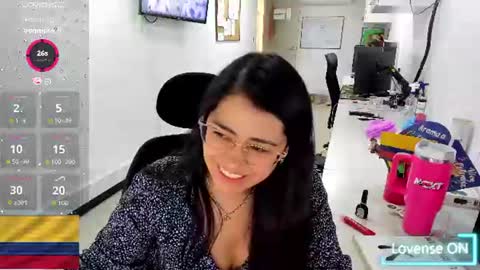 studcb_ online show from June 2026 09:40:01 PM