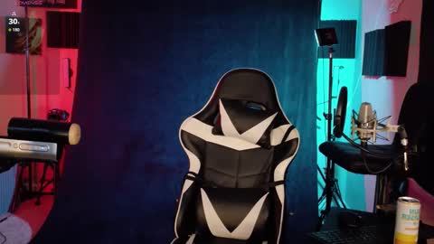 Snapshot of studforyouall chatting on November 2025 01:28:02 AM Ryan Long online show from November 2025 01:28:02 AM