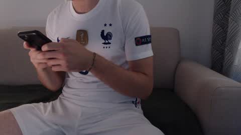Snapshot of studfromparis chatting on July 2026 03:16:01 PM Stud From Paris online show from July 2026 03:16:01 PM