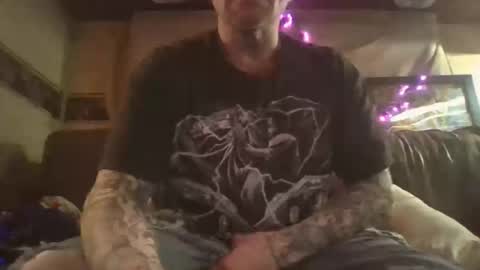 Snapshot of studio311 chatting on November 2025 09:01:01 AM studio311 online show from November 2025 09:01:01 AM