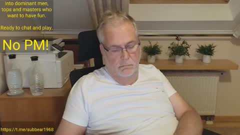 Snapshot of subbear1968 chatting on May 2026 08:40:02 PM subbear1968 online show from May 2026 08:40:02 PM
