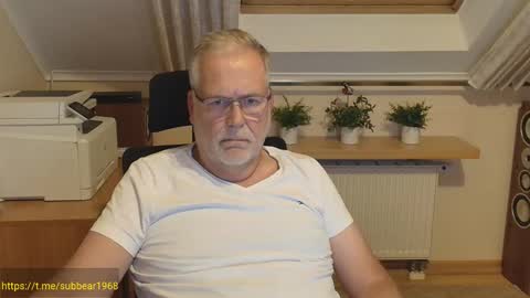 Snapshot of subbear1968 chatting on May 2026 08:21:02 PM subbear1968 online show from May 2026 08:21:02 PM