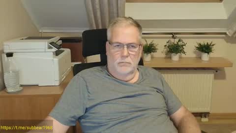 Snapshot of subbear1968 chatting on June 2026 08:12:02 PM subbear1968 online show from June 2026 08:12:02 PM